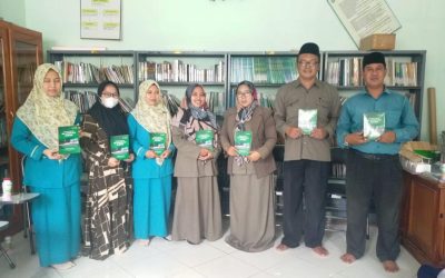 Nyalakan Literasi Madrasah, MA Assholach Launching Buku Selayang Pandang dan Karya Siswa