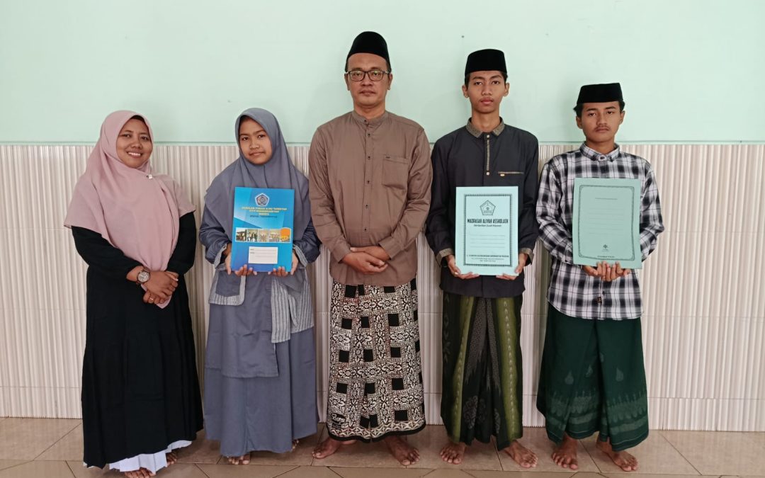 Kado Terindah Haul ke-39: MA Assholach Ukir Prestasi Gemilang di OBA ke-9