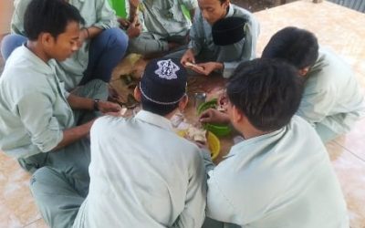 Mengembangkan Bakat Berniaga dengan Memanfaatkan Kearifan Lokal