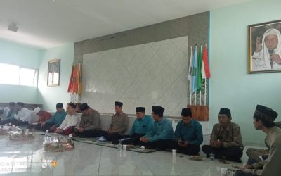 Belajar Berkhidmah Kepada Allah dari Kisah Cinta Laila Majnun